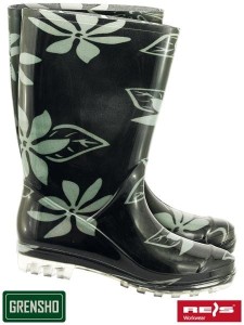 BUTY Z PCV