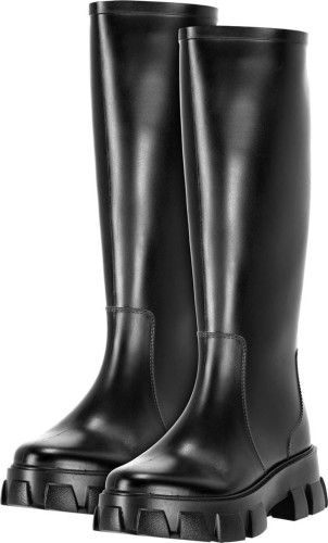 BUTY Z PCV